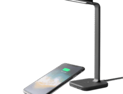 Review Gadget Singkat Wireless Charging Desk Lamp Pintar untuk Meja Kerja Lebih Rapi